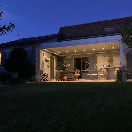 La Ferme Buissonniere Bed & Breakfast Bardou ภายนอก รูปภาพ
