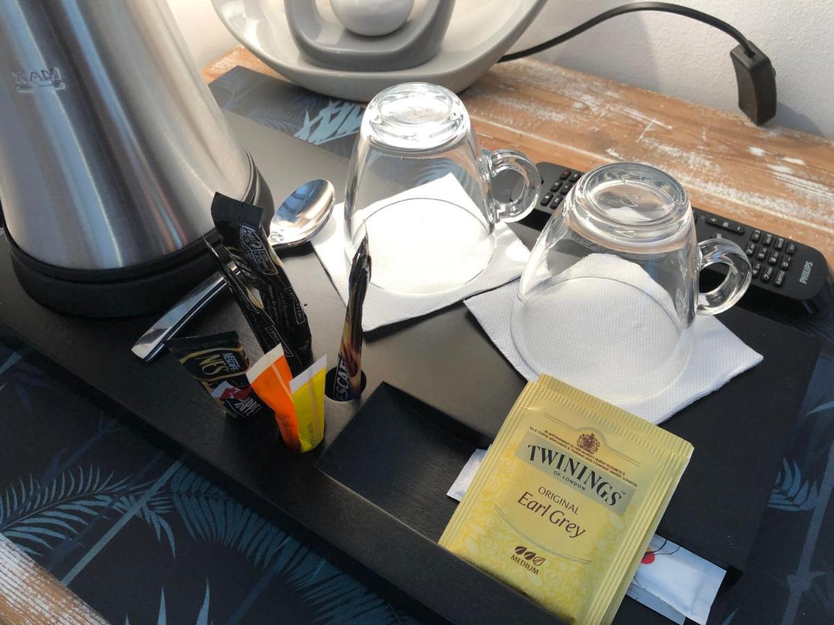 La Ferme Buissonniere Bed & Breakfast Bardou ภายนอก รูปภาพ