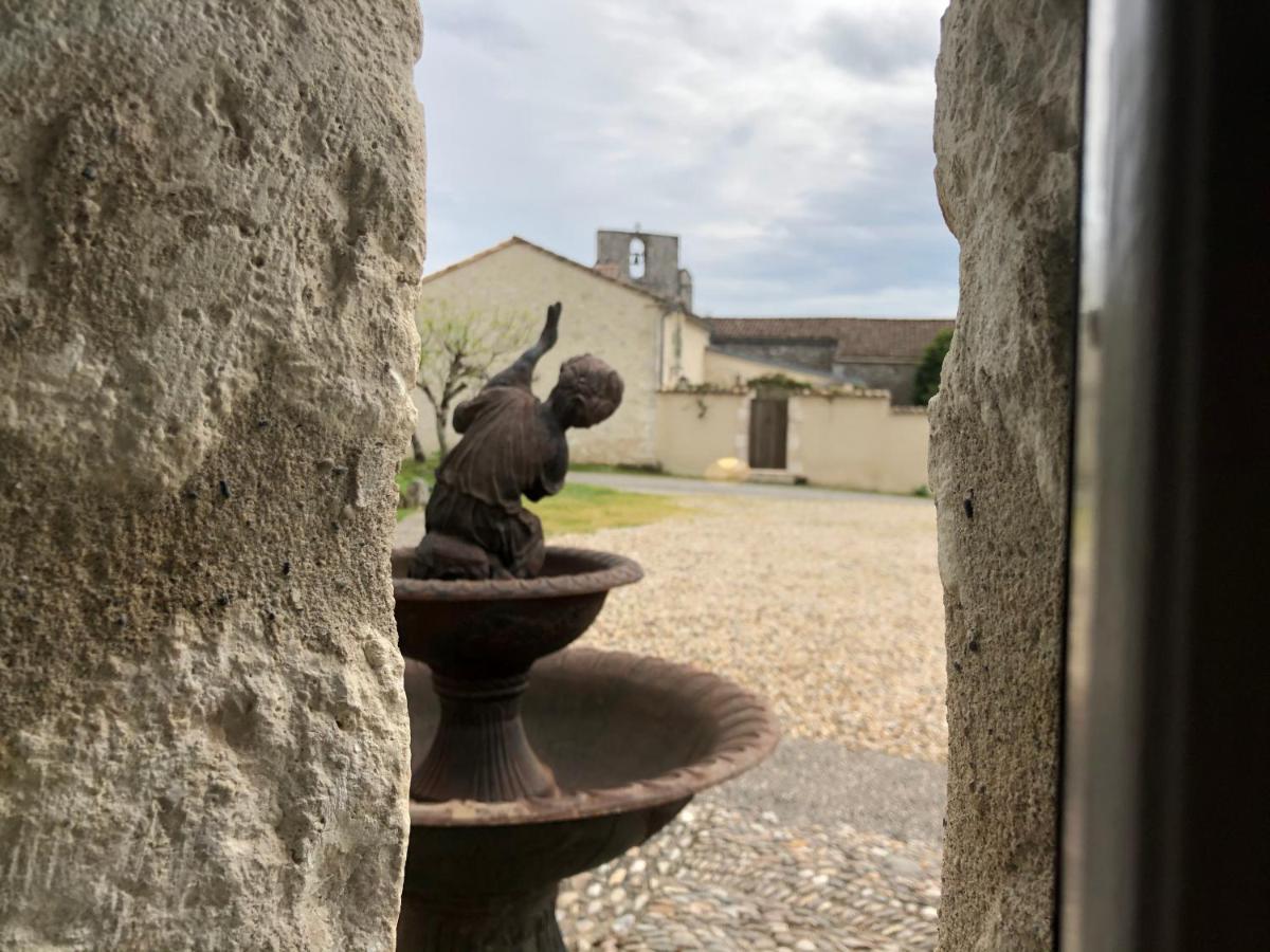 La Ferme Buissonniere Bed & Breakfast Bardou ภายนอก รูปภาพ