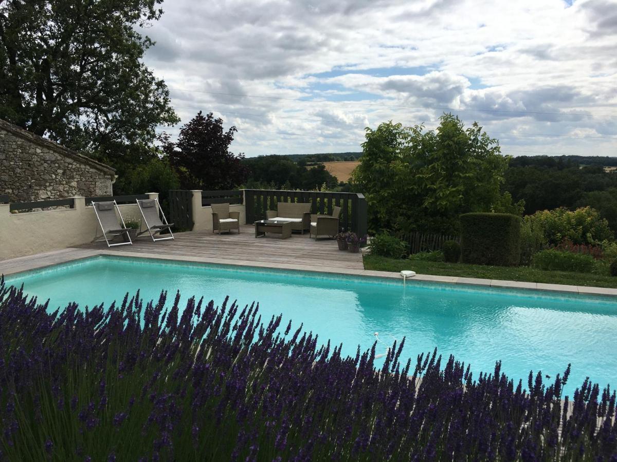 La Ferme Buissonniere Bed & Breakfast Bardou ภายนอก รูปภาพ