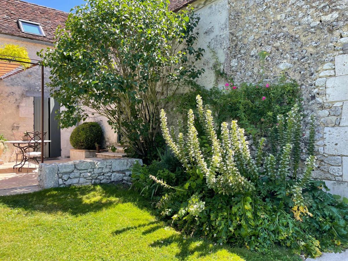 La Ferme Buissonniere Bed & Breakfast Bardou ภายนอก รูปภาพ