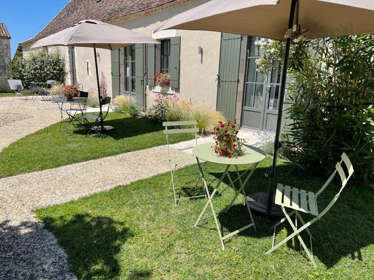 La Ferme Buissonniere Bed & Breakfast Bardou ภายนอก รูปภาพ